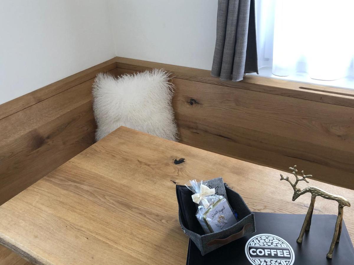 Renovated 3 Rooms Apartment In Ruschein Near Laax Kültér fotó